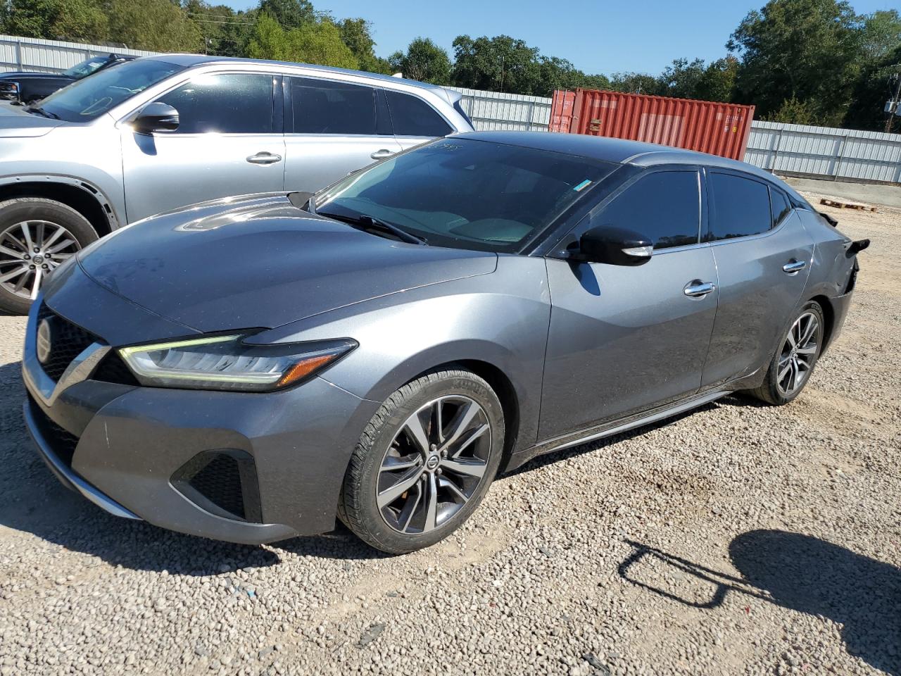Salvage Nissan Maxima Image
