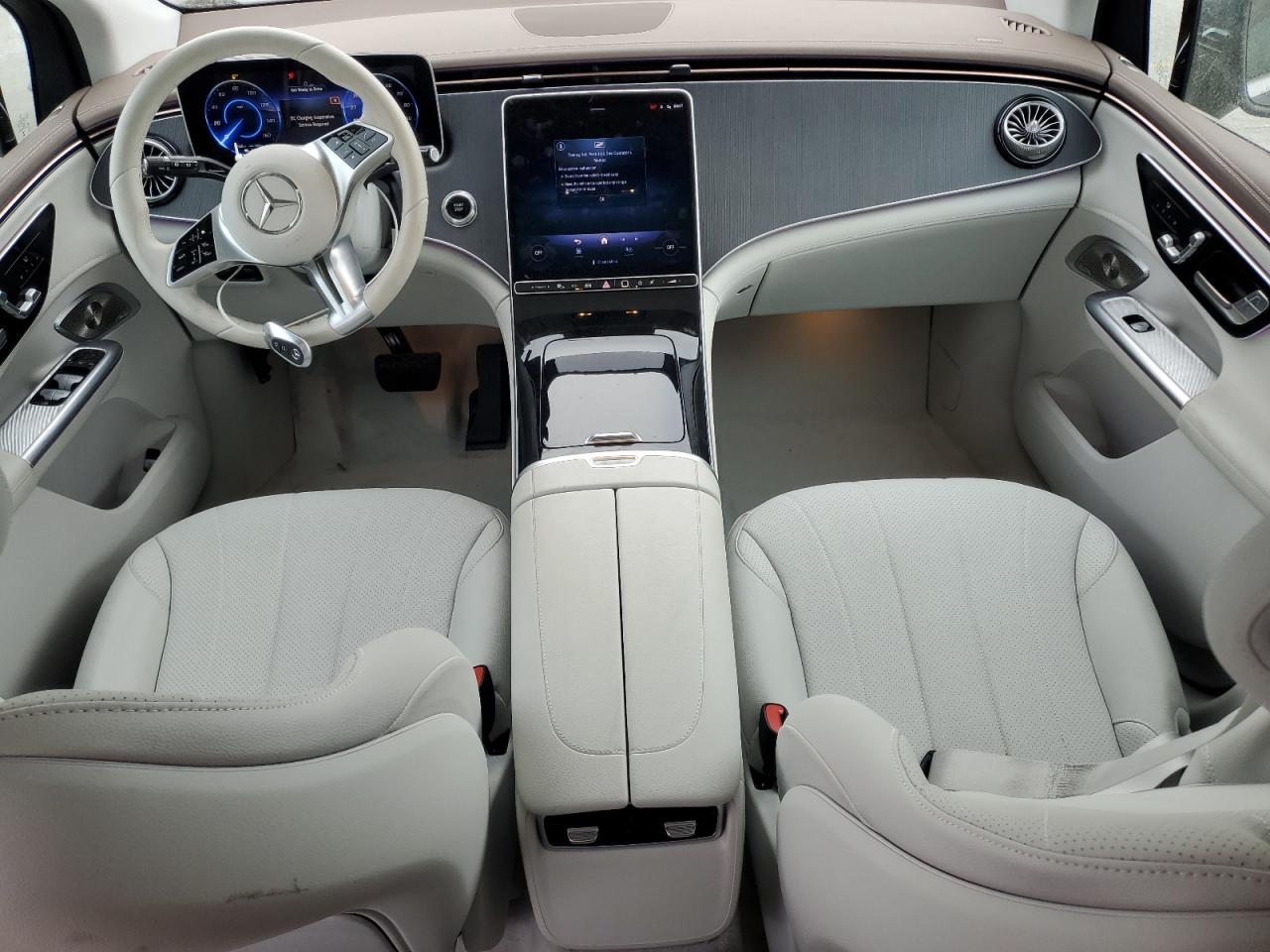 Mercedes-Benz EQE 350 4matic
