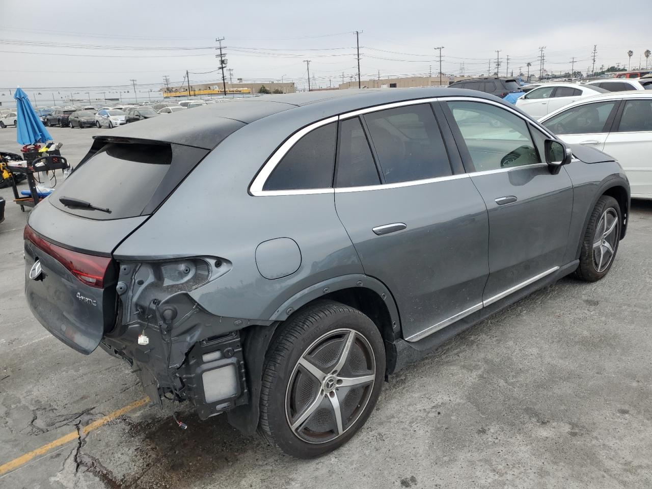 Mercedes-Benz EQE 350 4matic