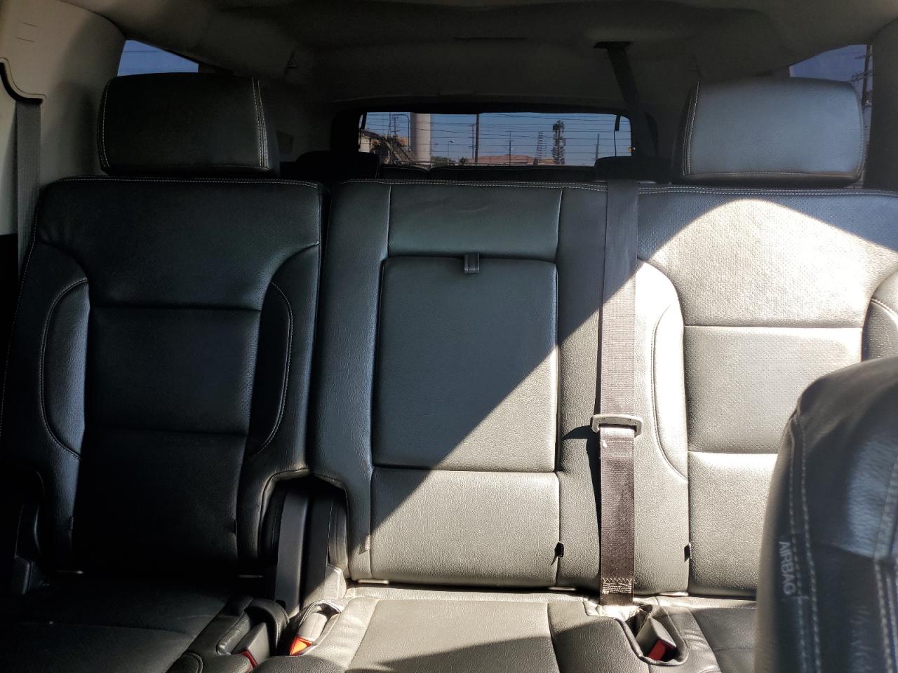 Chevrolet Suburban C1500 Ls