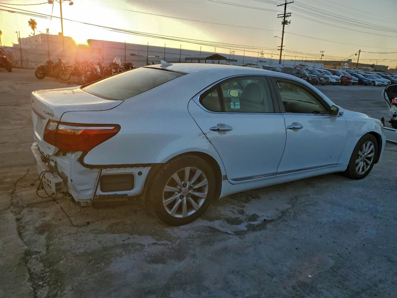 Lexus LS 460