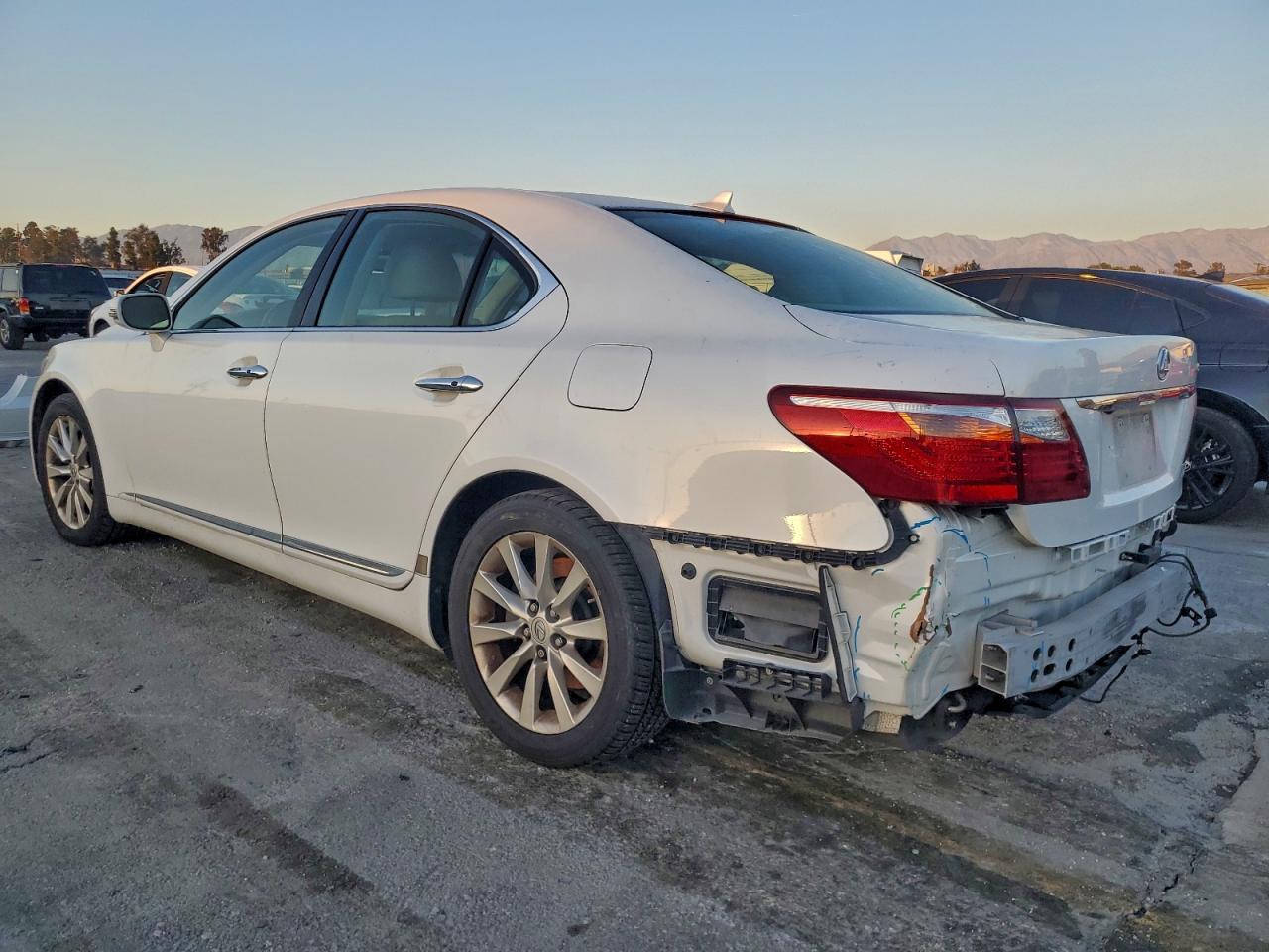 Lexus LS 460