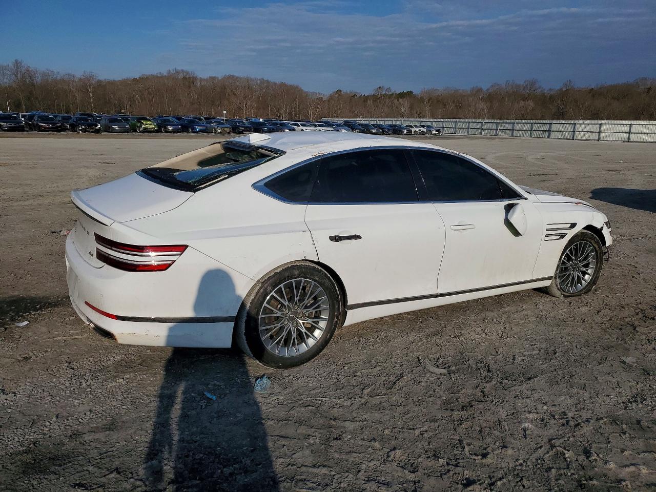 Genesis G80 Base