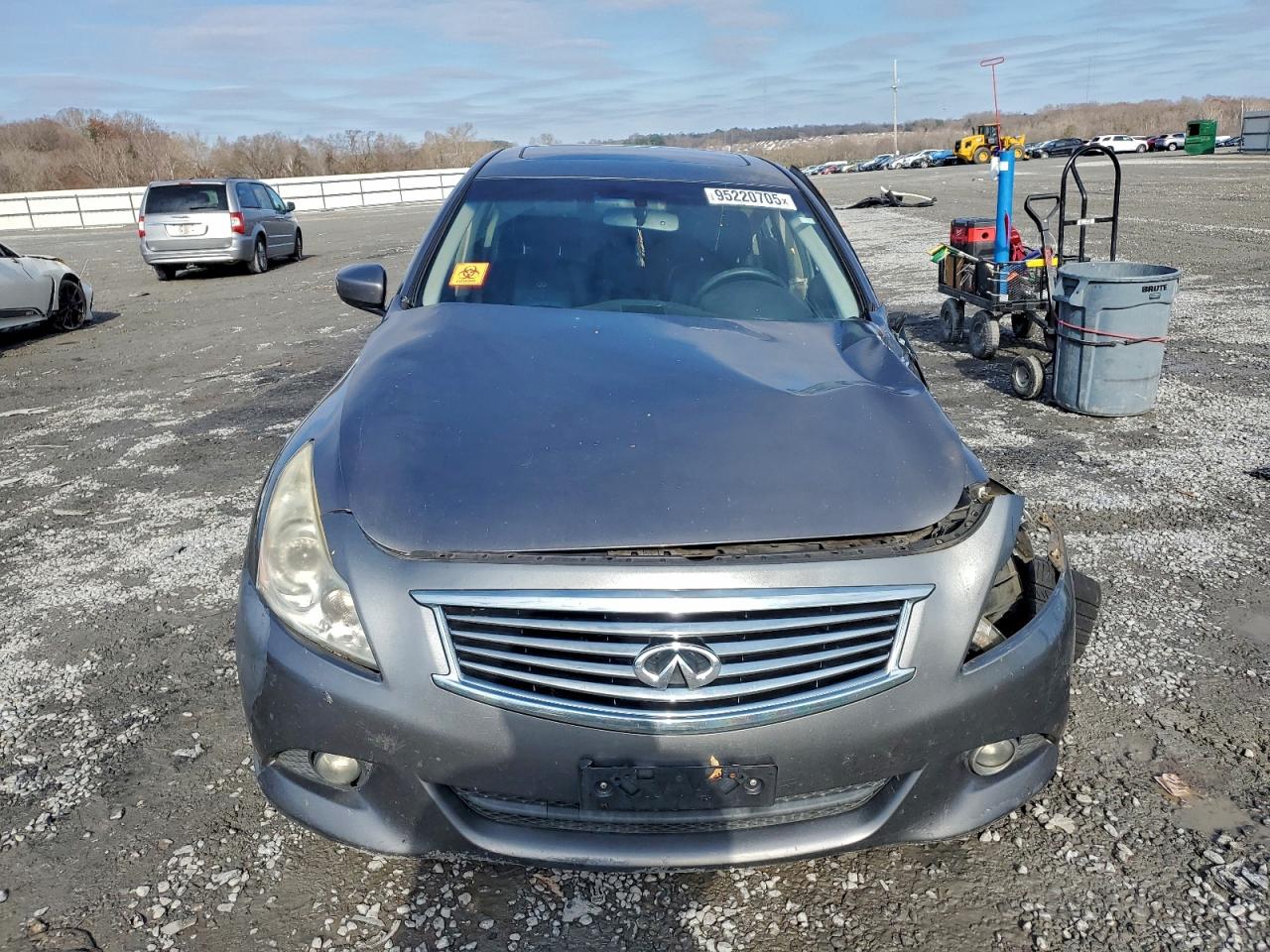 INFINITI G37 Journey