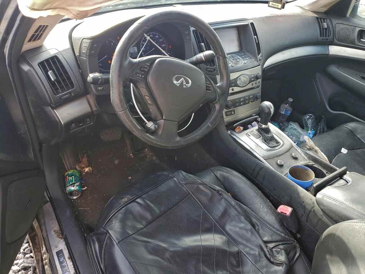 INFINITI G37 Journey