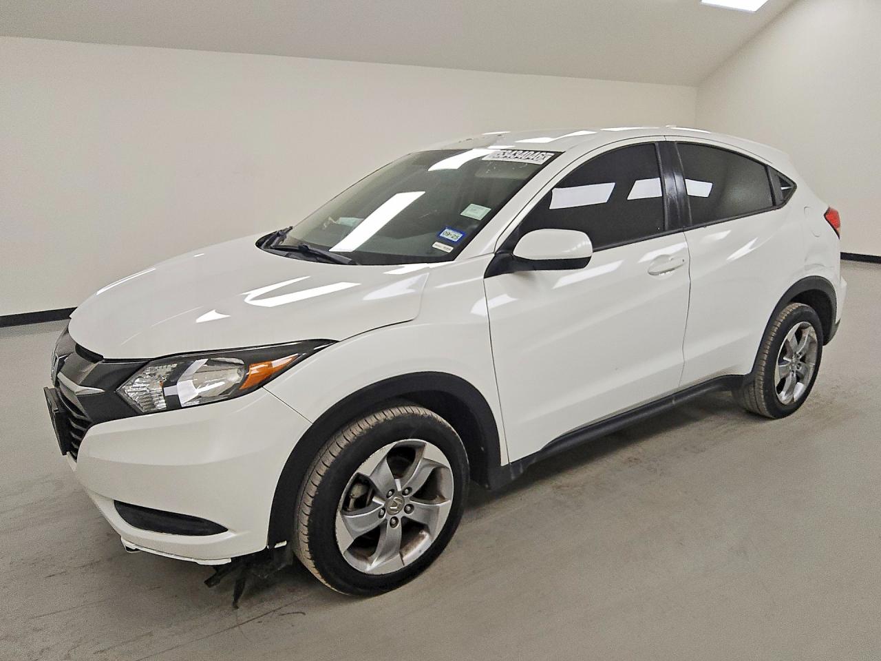 Salvage Honda HR-V Image