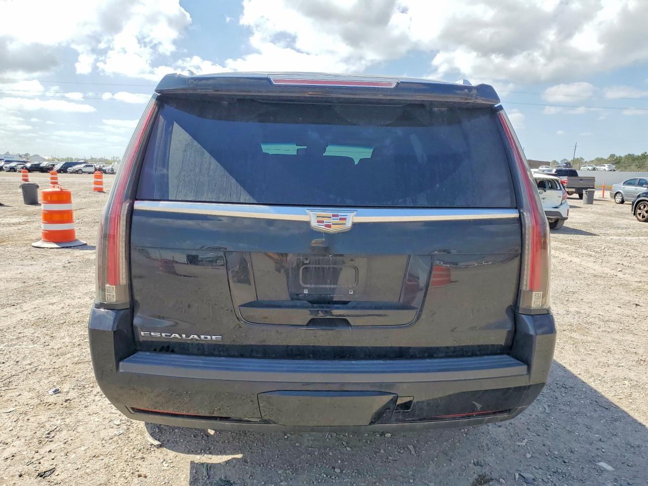 Cadillac Escalade Premium