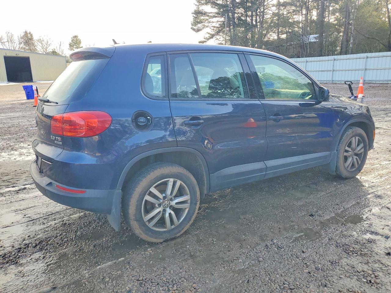 Volkswagen Tiguan S