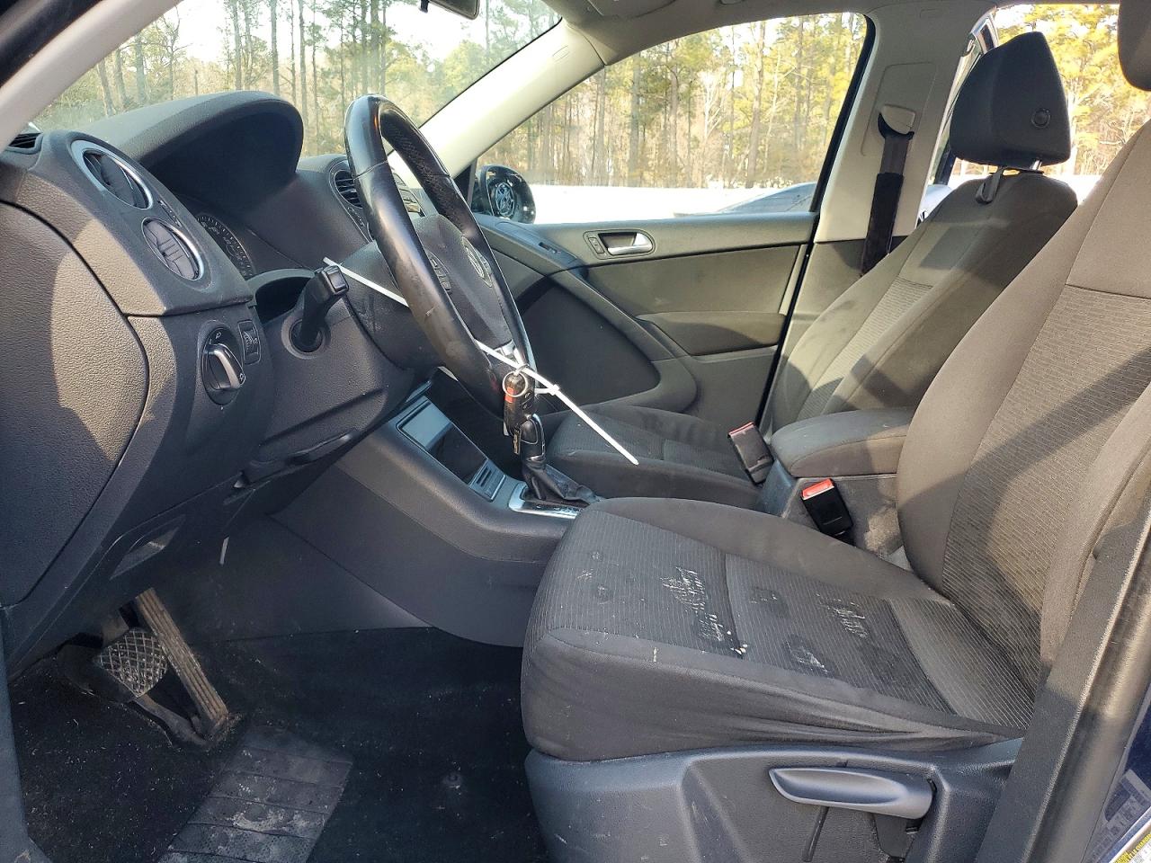 Volkswagen Tiguan S