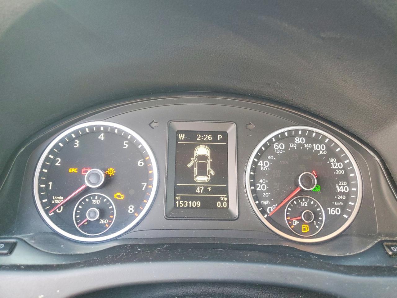 Volkswagen Tiguan S