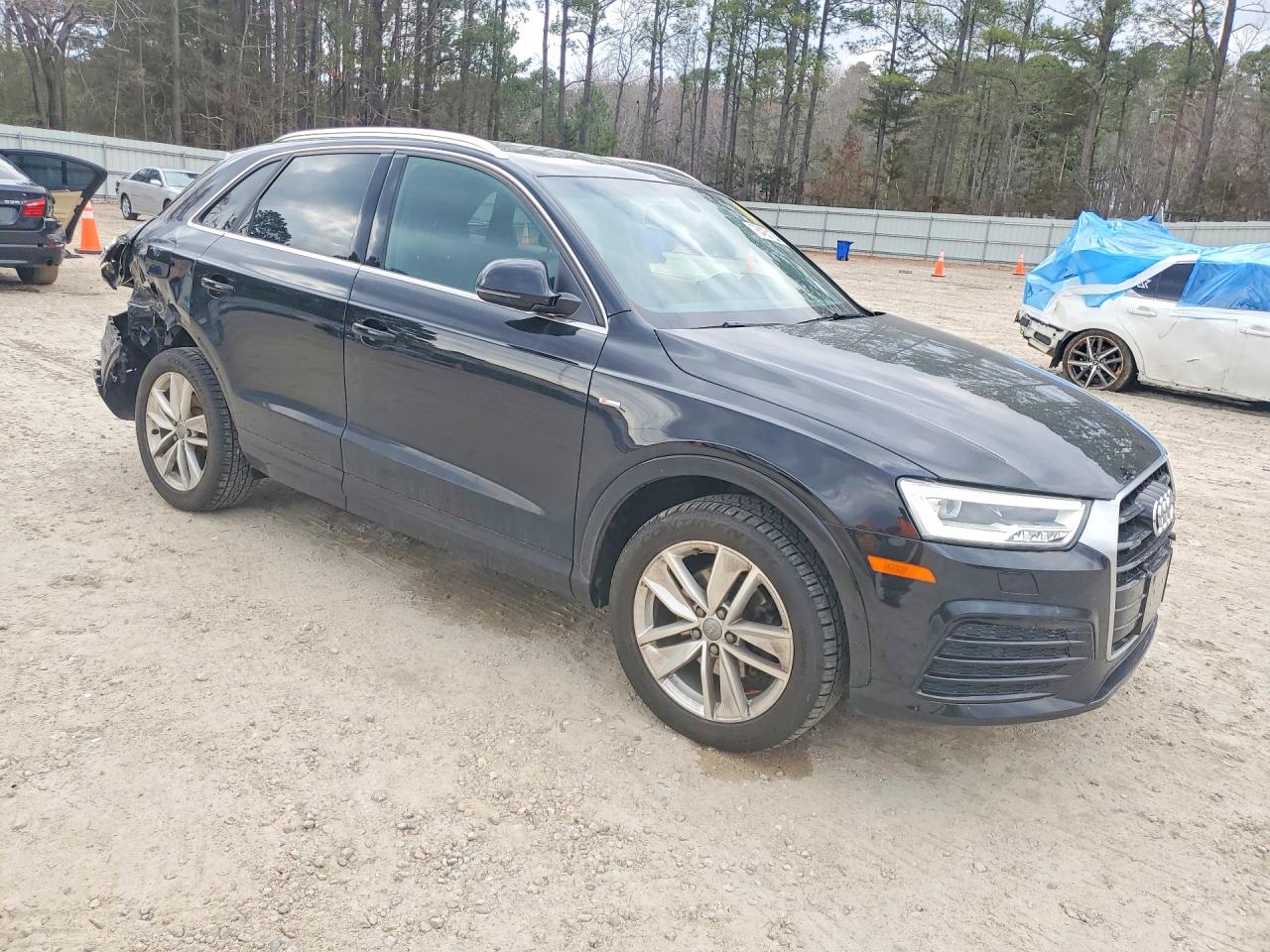Audi Q3 Premium Plus