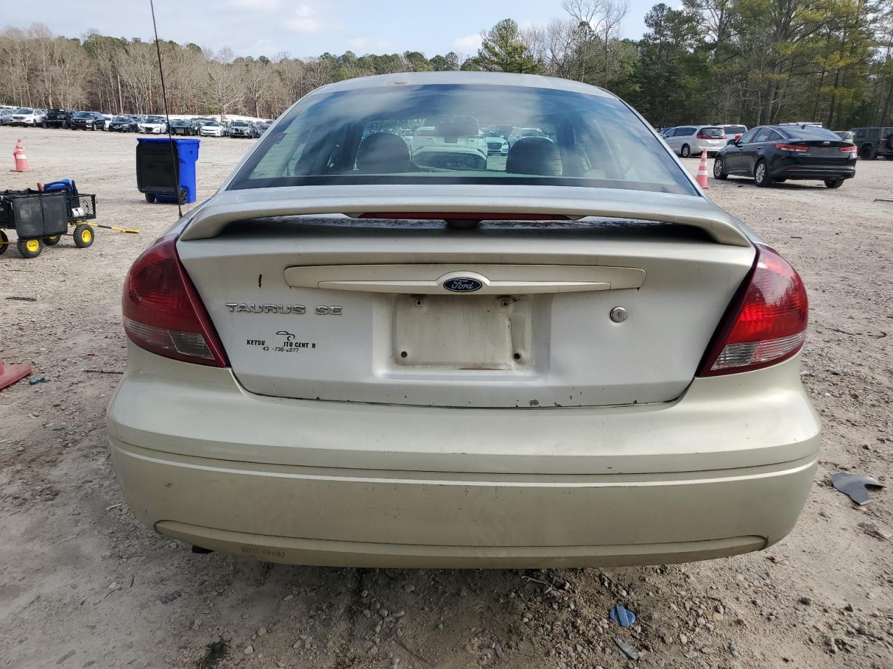 Ford Taurus Se