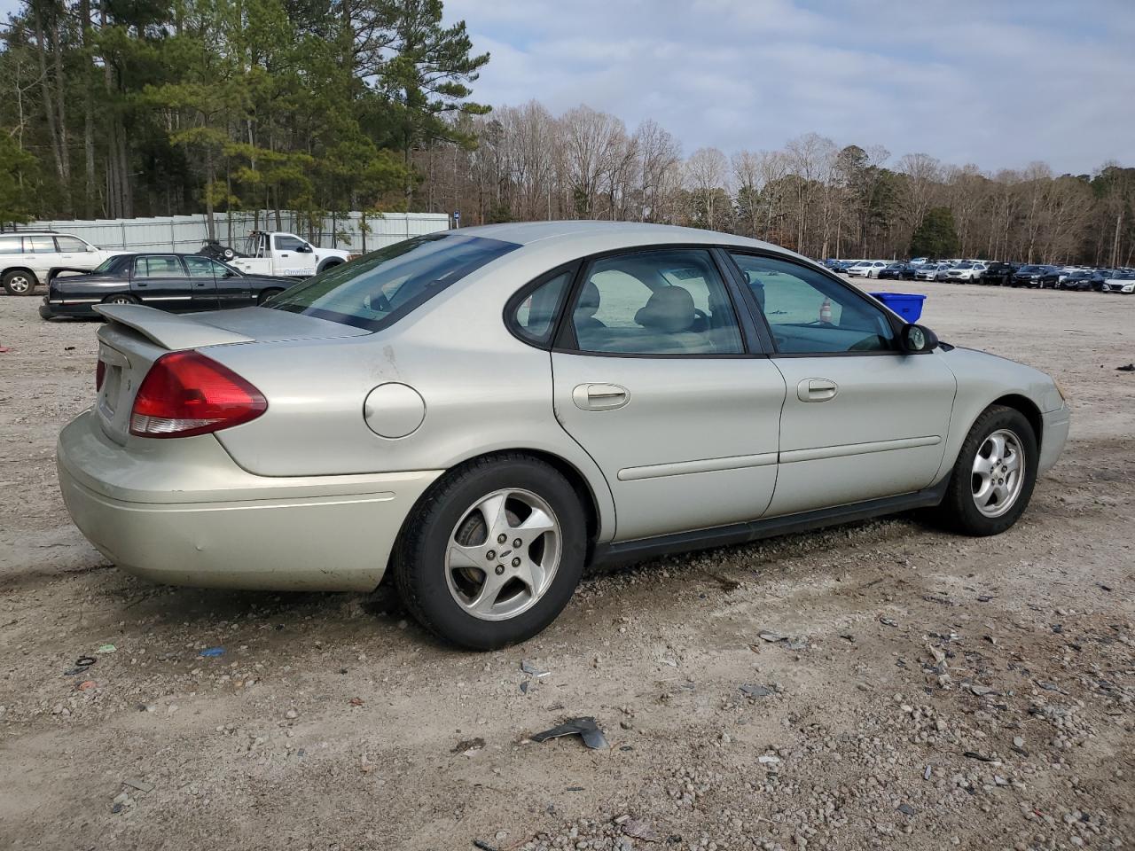 Ford Taurus Se