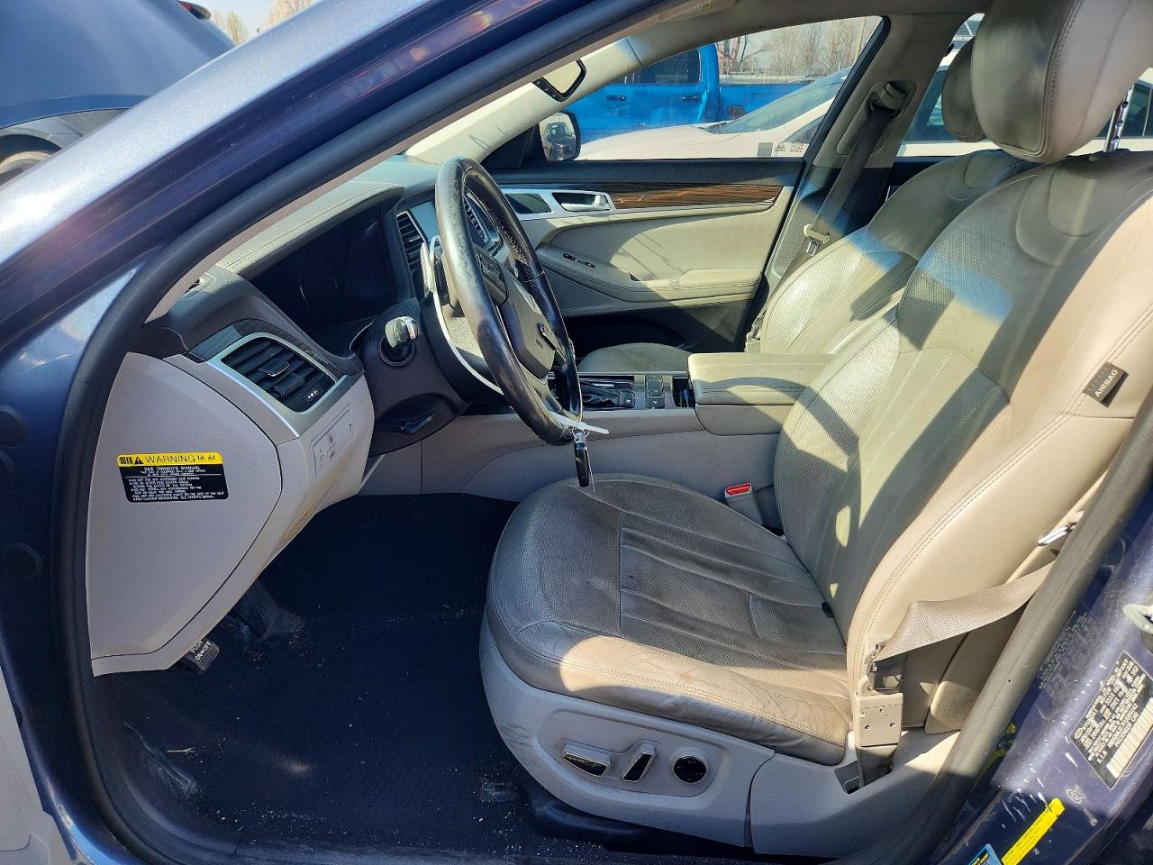Hyundai Genesis 3.8l