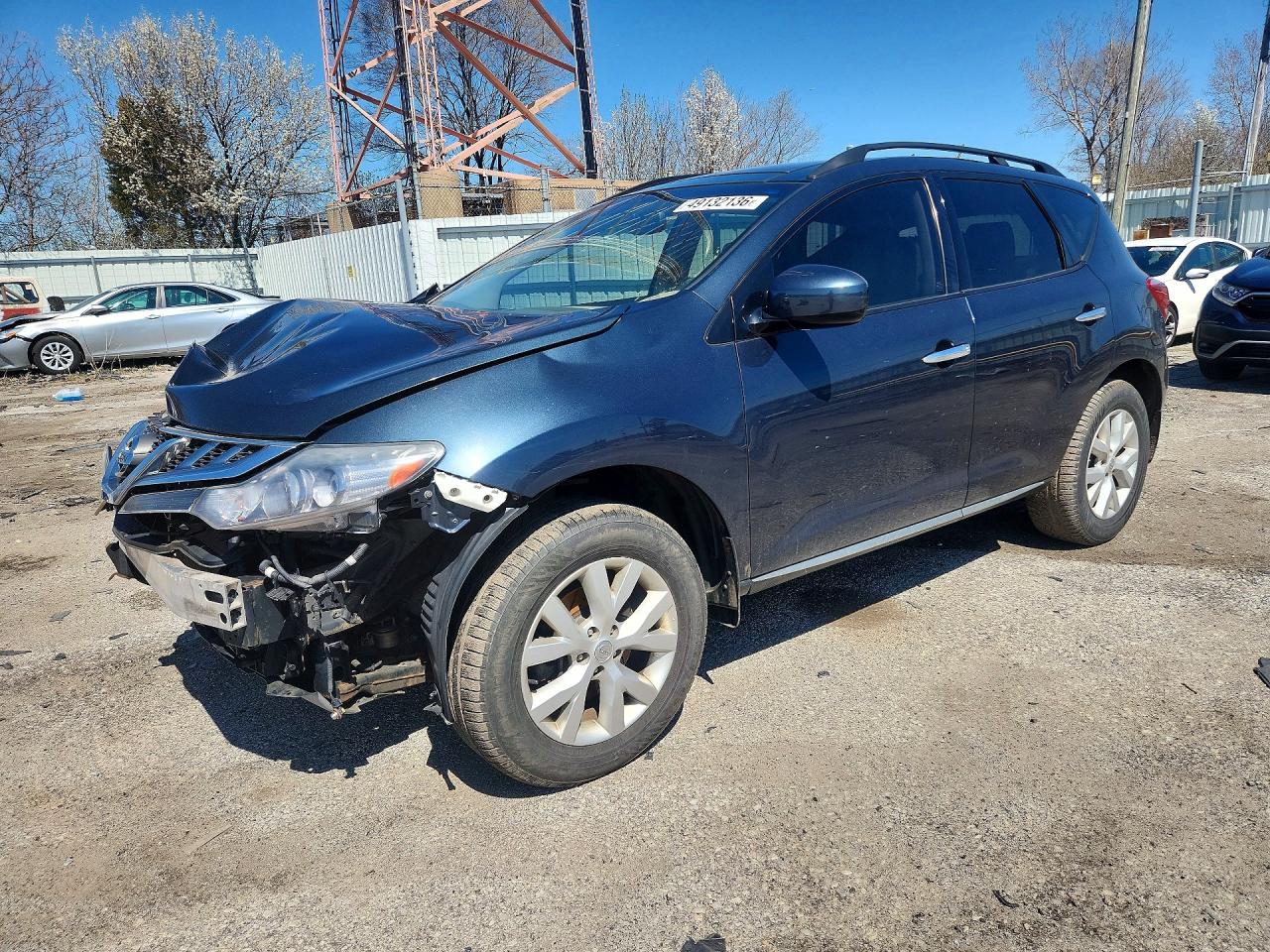 Salvage Nissan Murano Image
