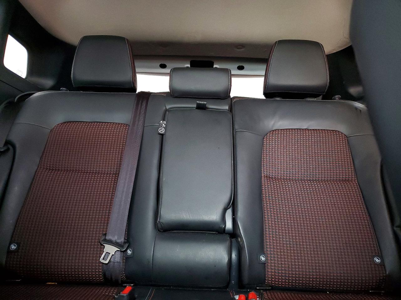 Nissan Kicks Sr