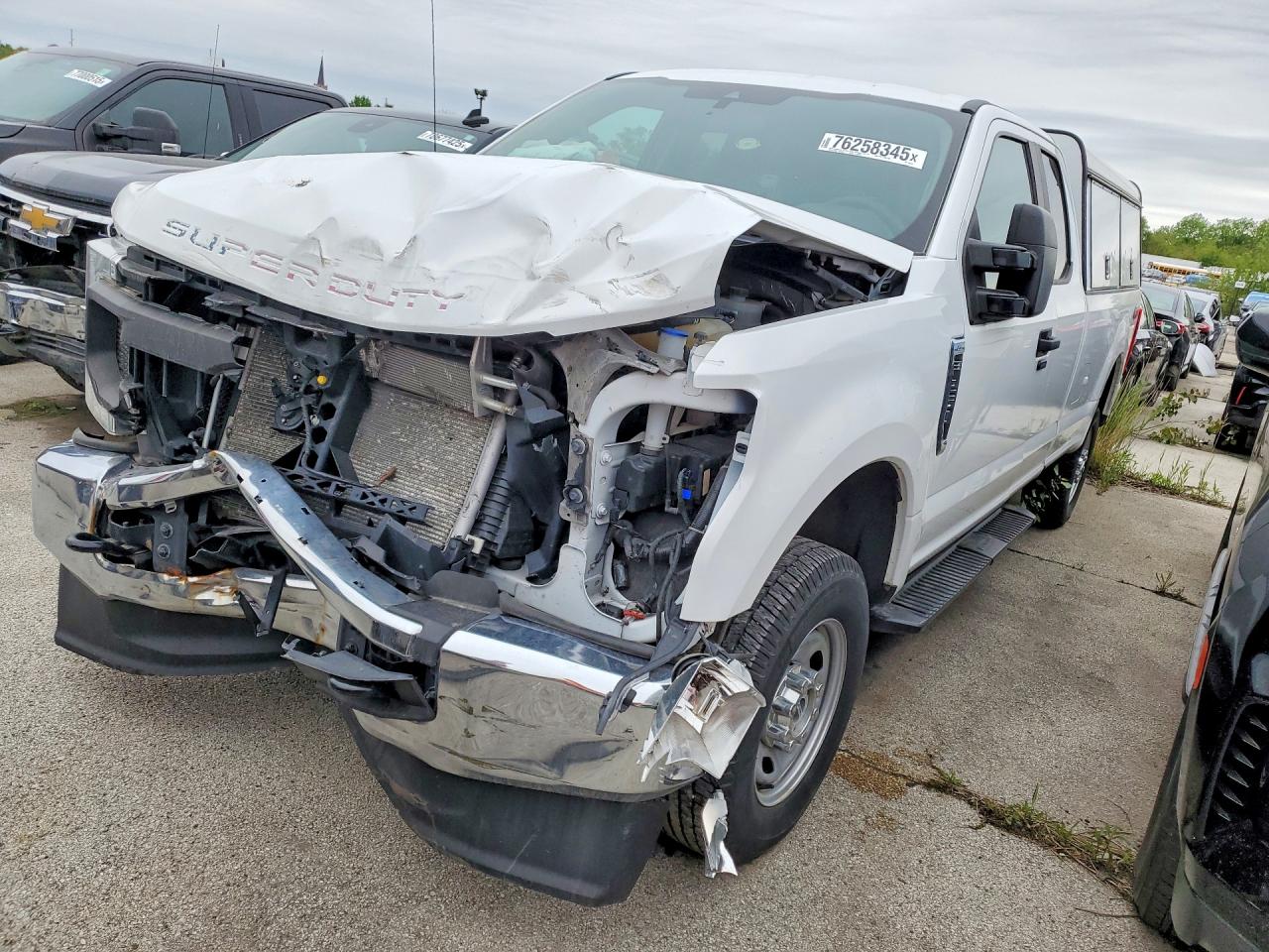 Salvage Ford F-250 Image