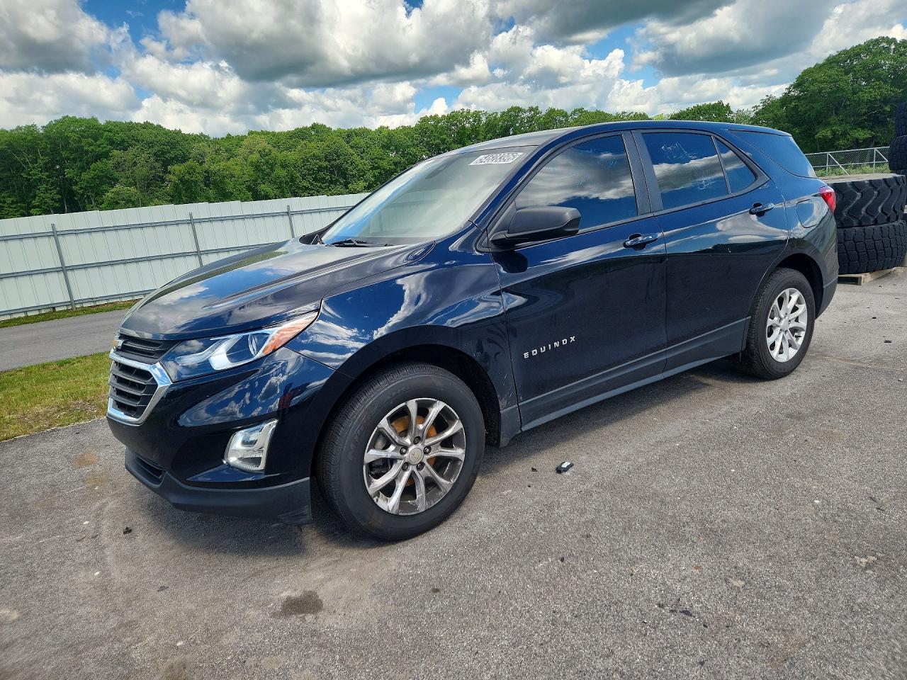 Salvage Chevrolet Equinox Image