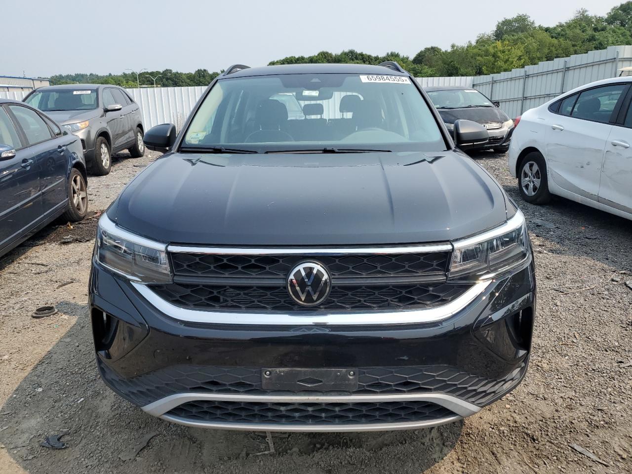 Volkswagen Taos S