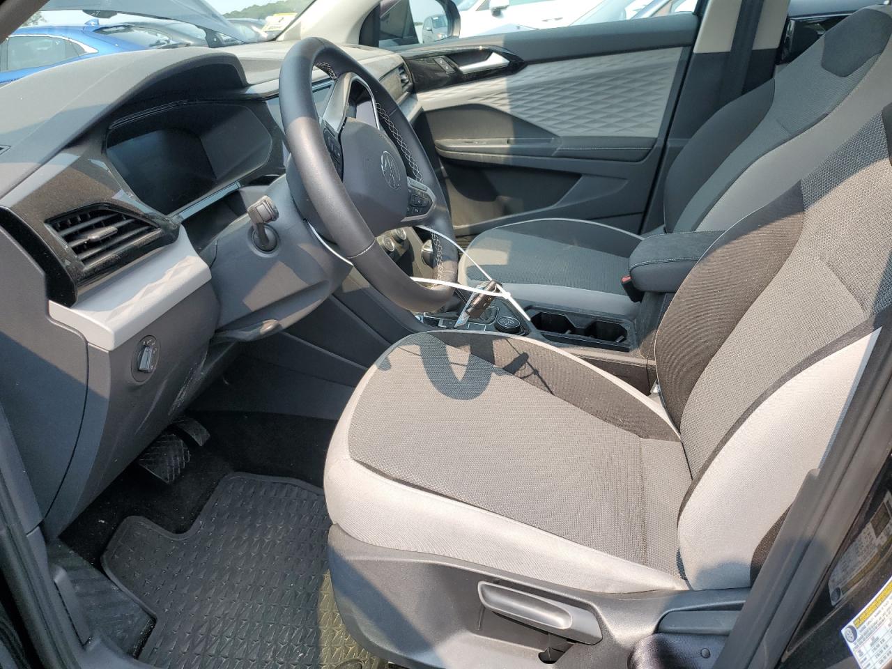 Volkswagen Taos S