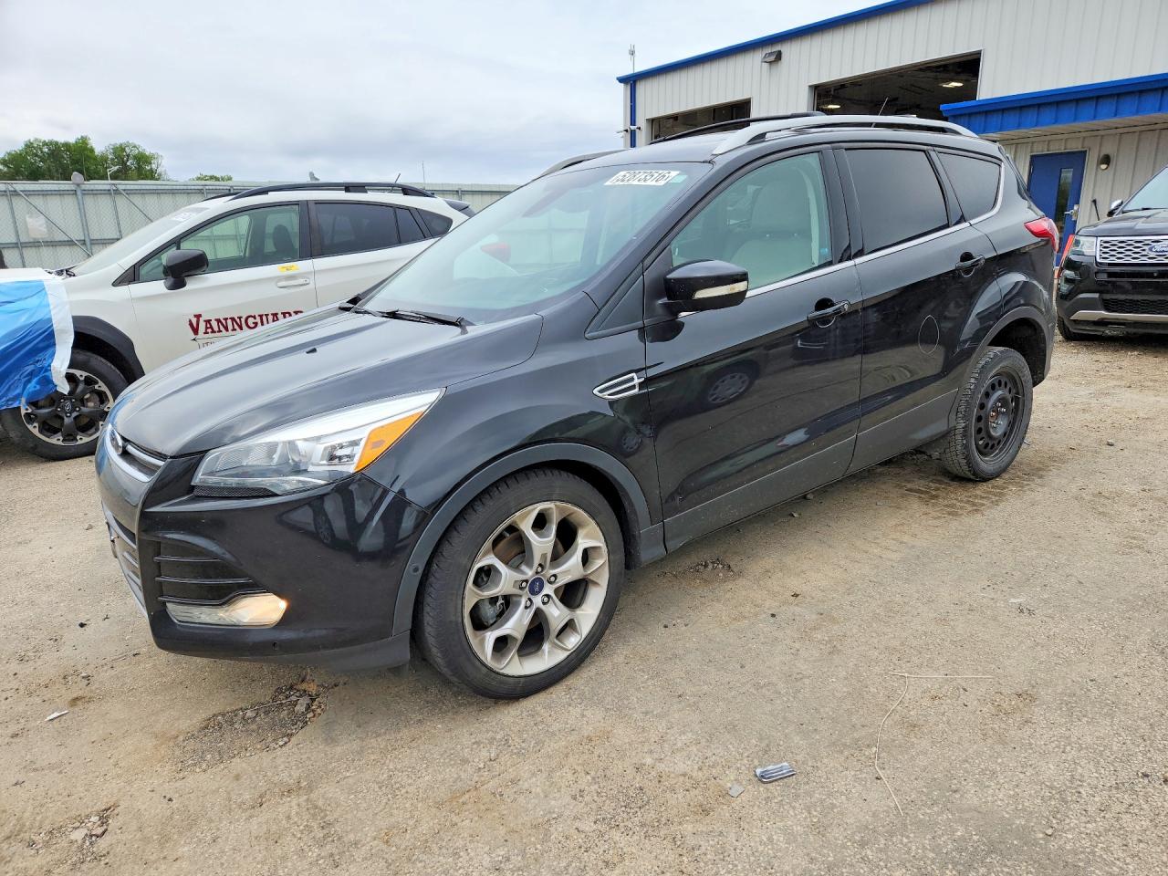 Salvage Ford Escape Image
