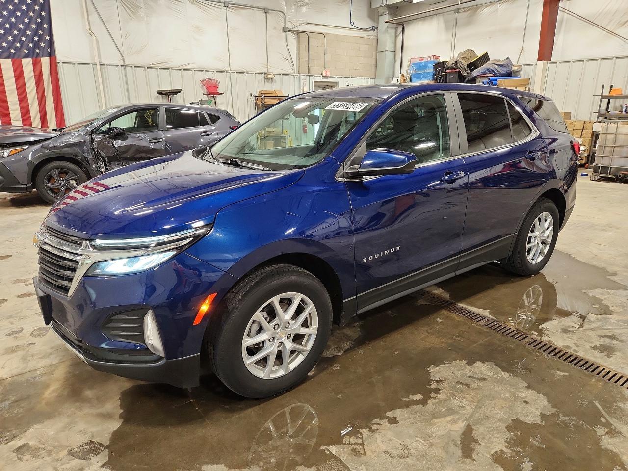 Salvage Chevrolet Equinox Image