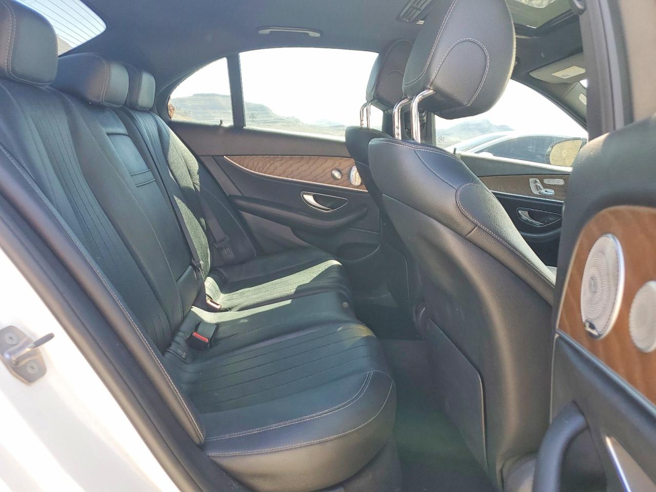 Mercedes-Benz E-Class 300