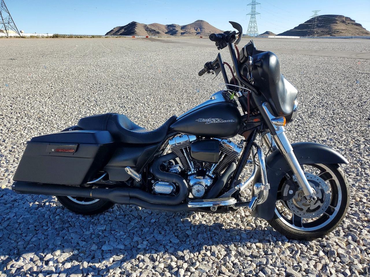 Salvage Harley-Davidson Fl Image