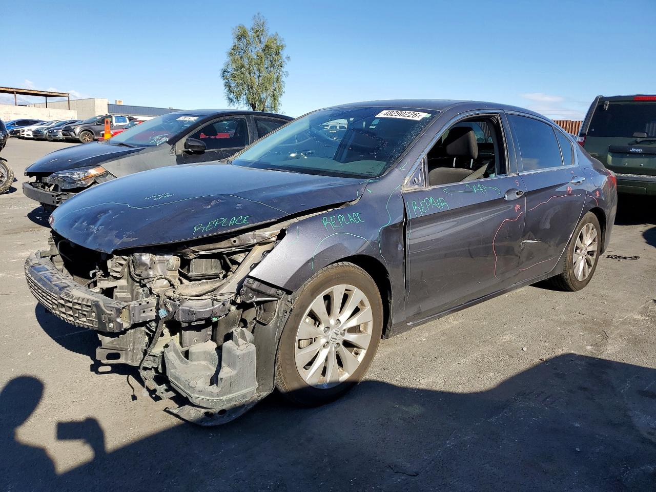 Salvage Honda Accord Image