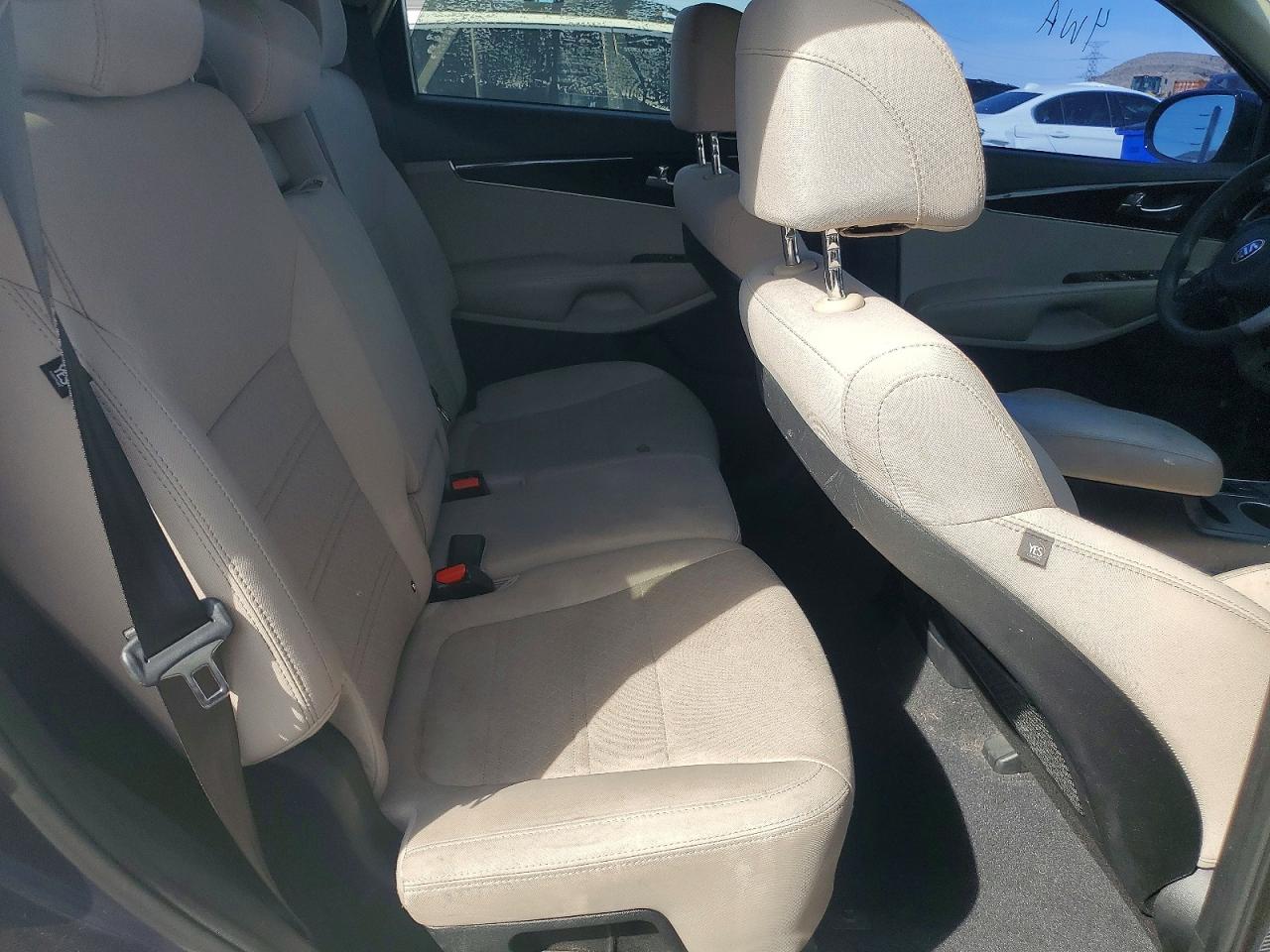 Kia Sorento Lx V6