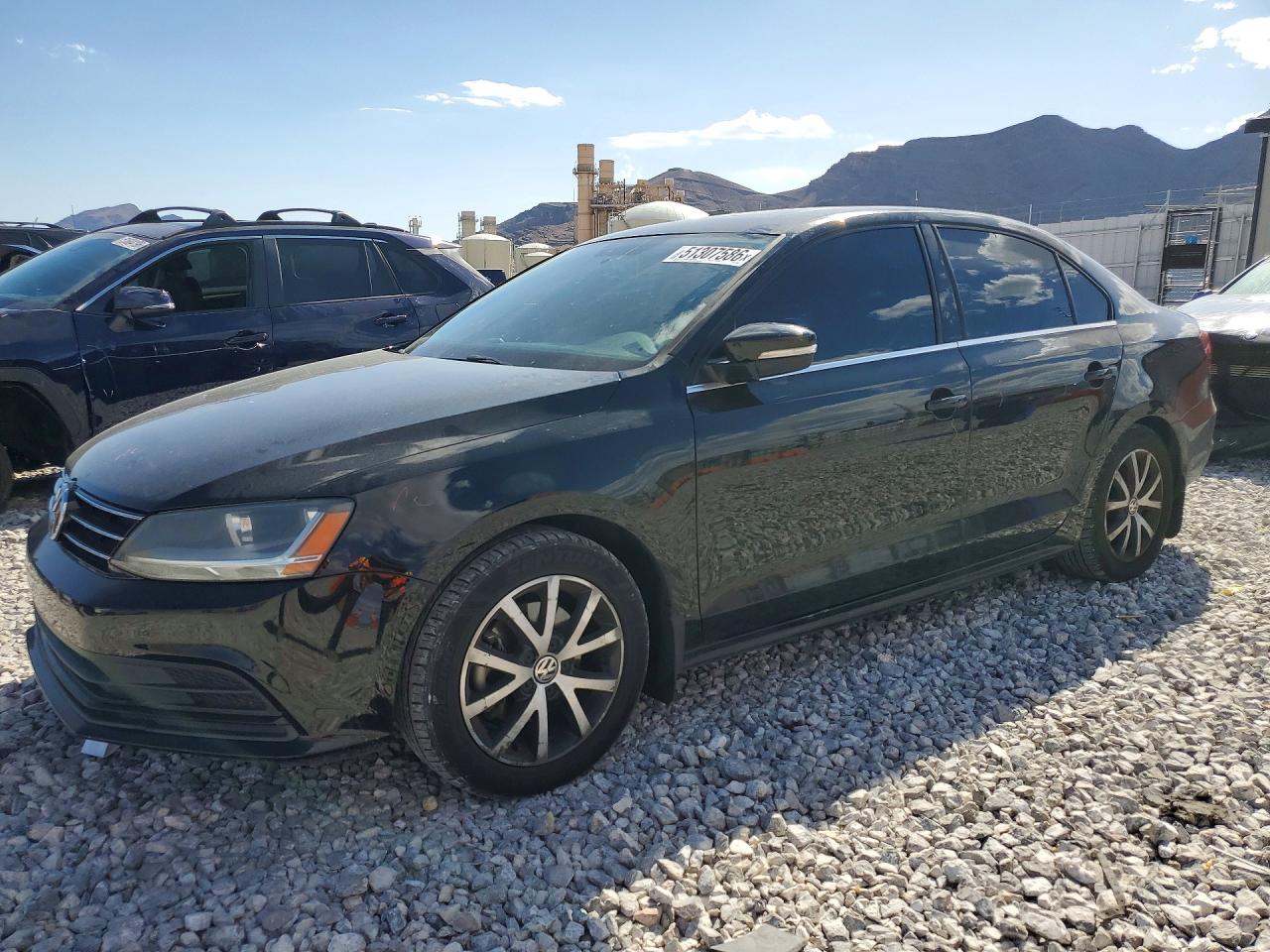 Salvage Volkswagen Jetta Image