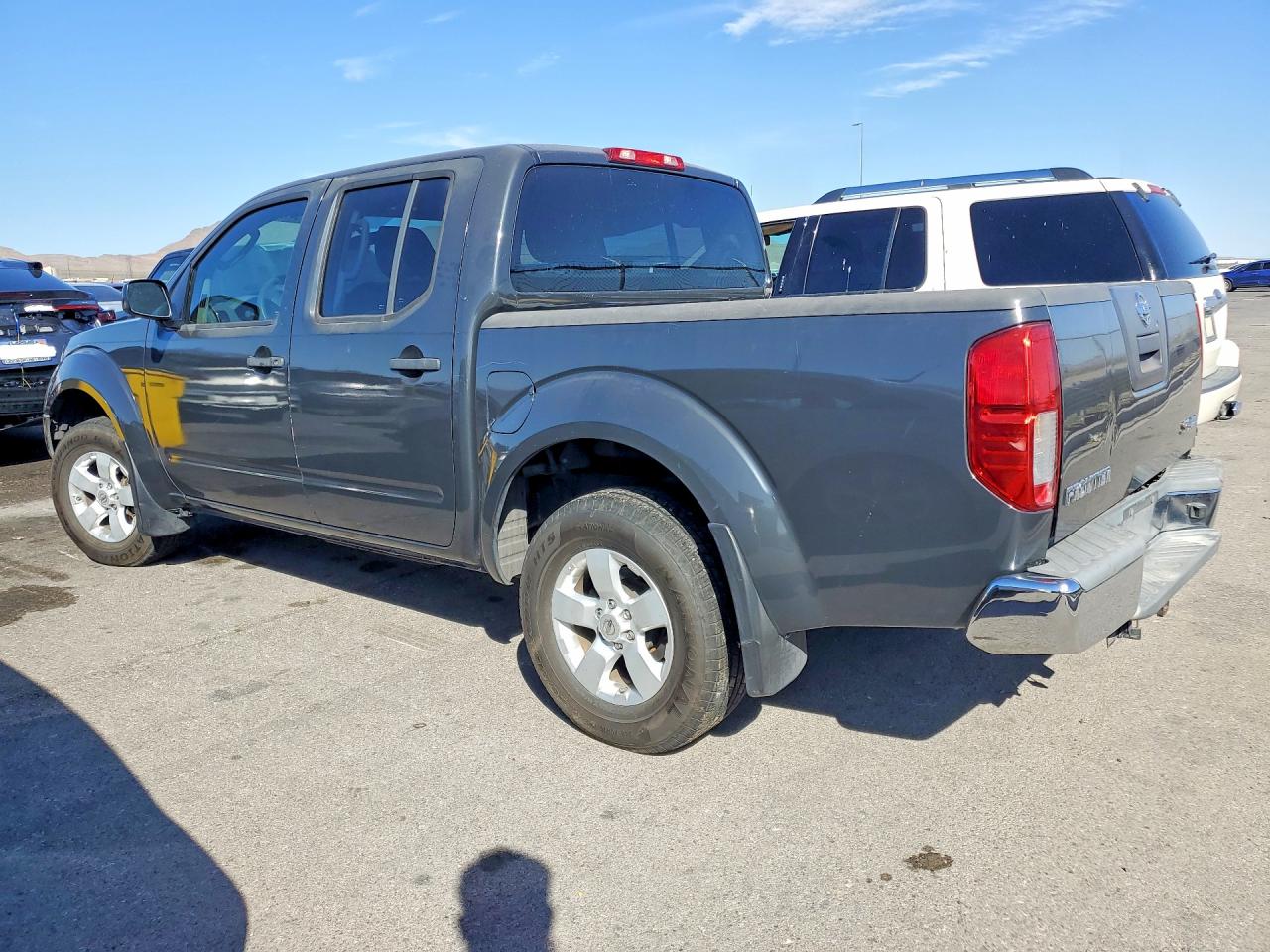 Nissan Frontier Crew Cab Se