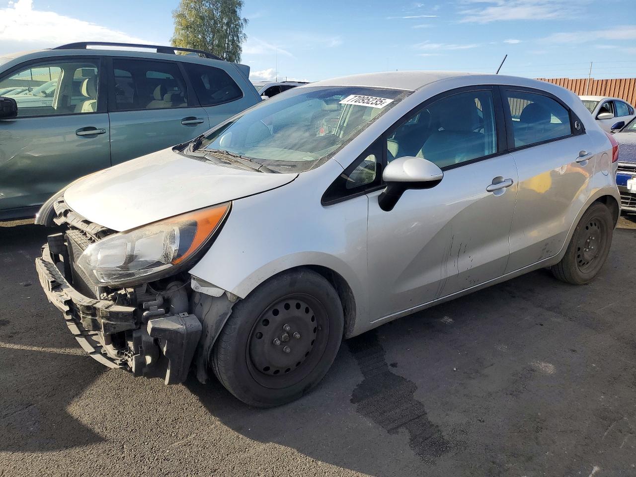 Salvage Kia Rio Image