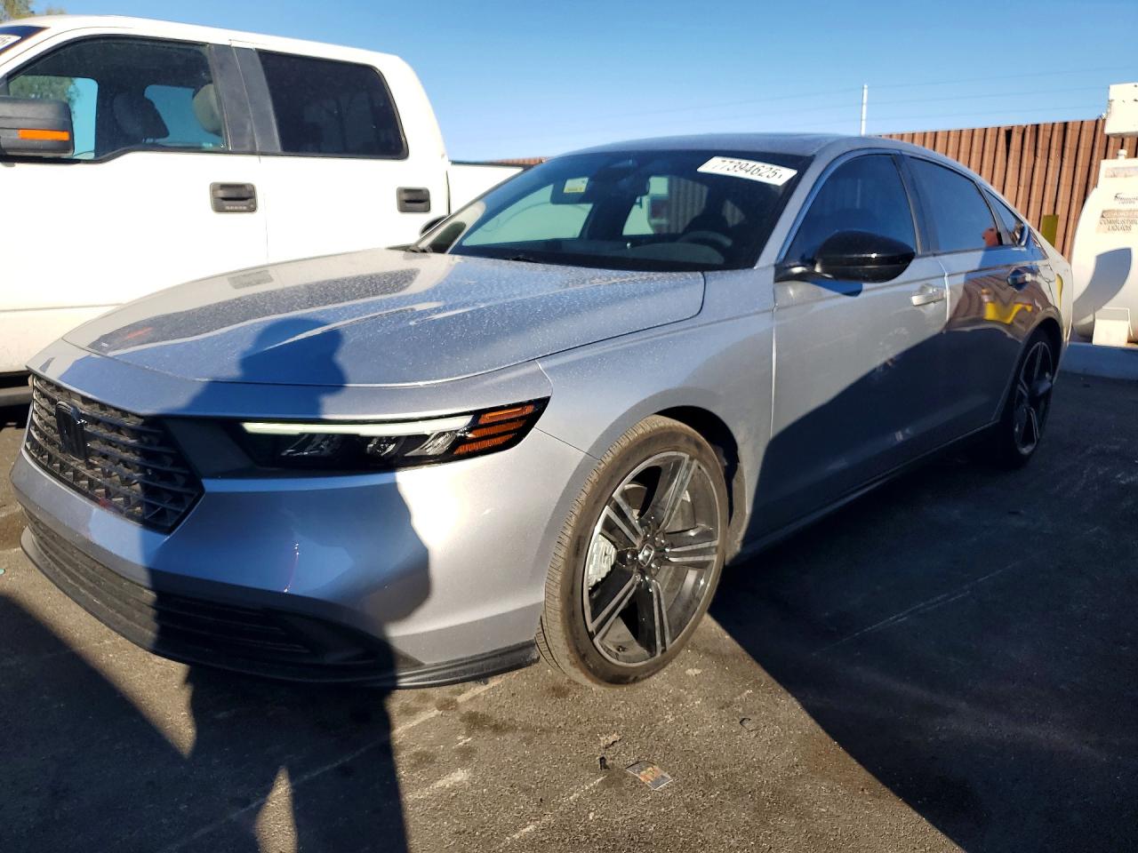 Salvage Honda Accord Image