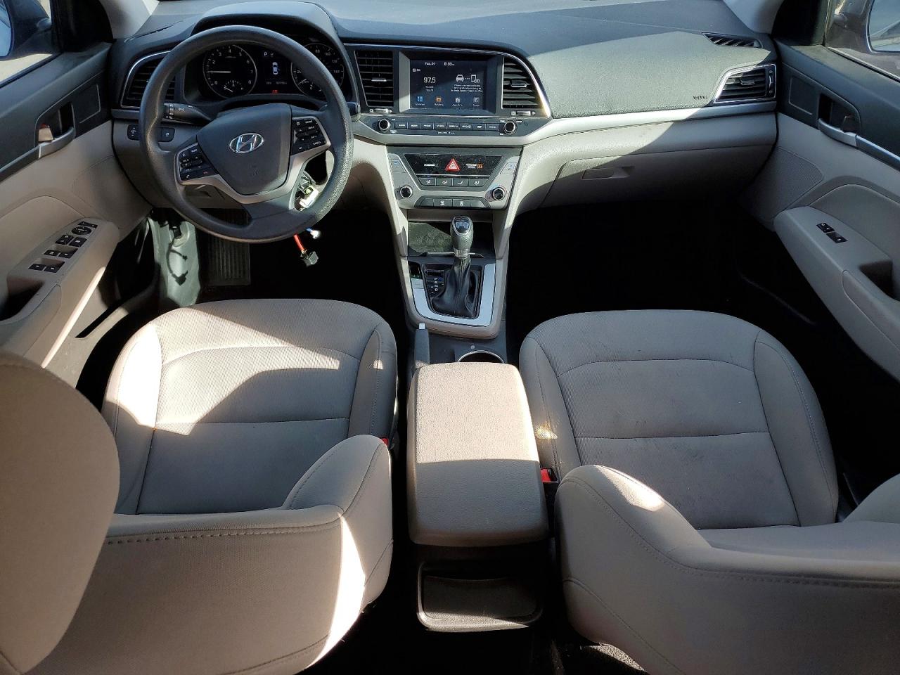 Hyundai ELANTRA Sel