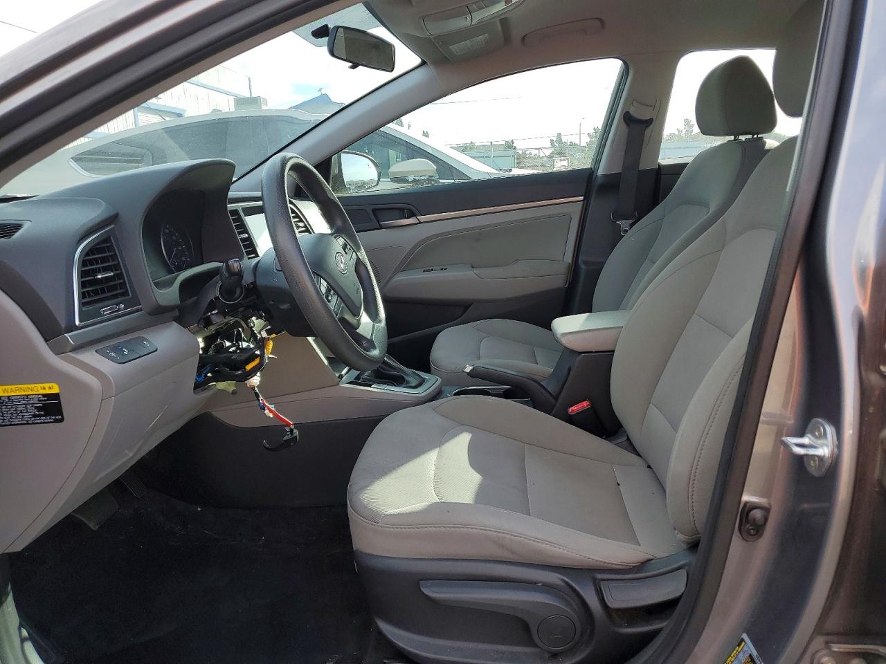 Hyundai ELANTRA Sel