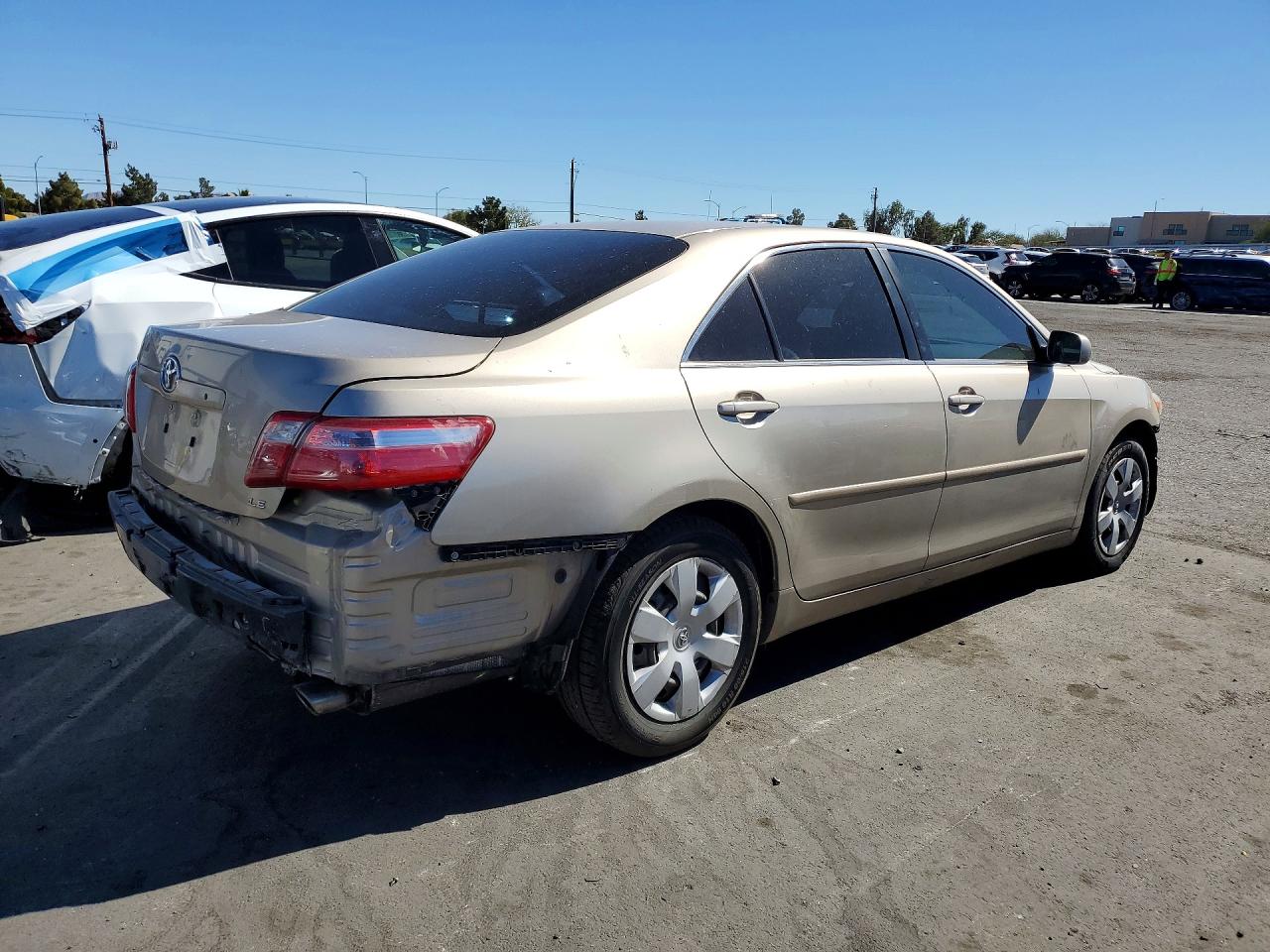 Toyota Camry Le V6