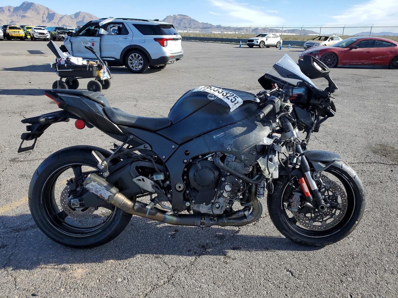 Salvage Kawasaki Zx1002 Image