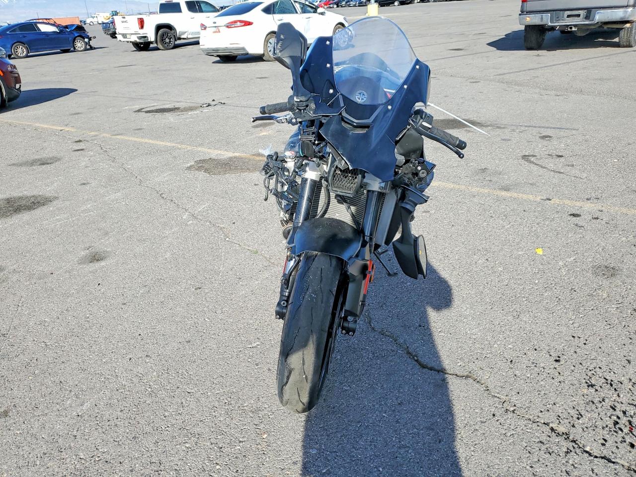 Kawasaki Zx1002 L