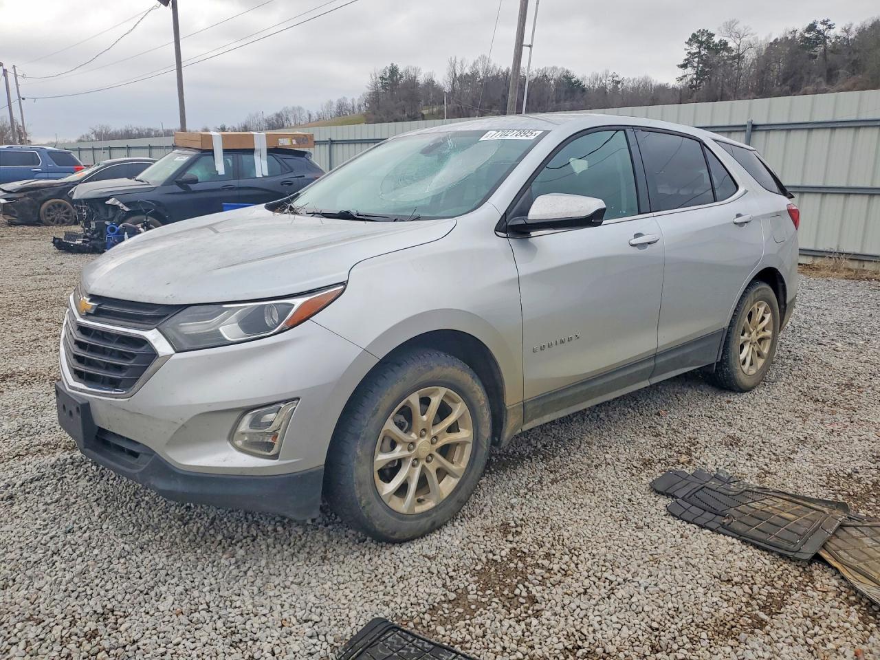 Salvage Chevrolet Equinox Image