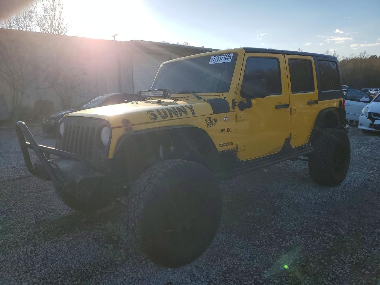 Salvage Jeep Wrangler Image