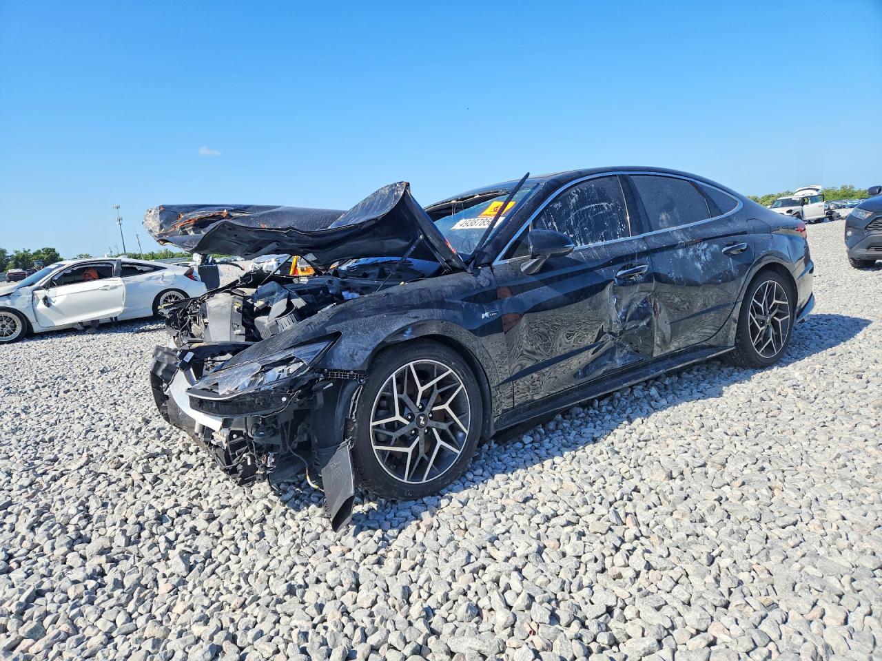 Salvage Hyundai SONATA Image