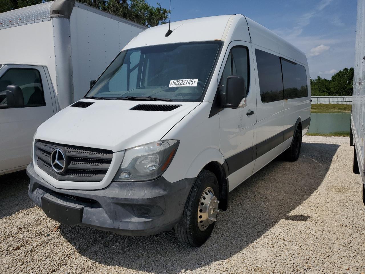 Salvage Mercedes-Benz Sprinter Image