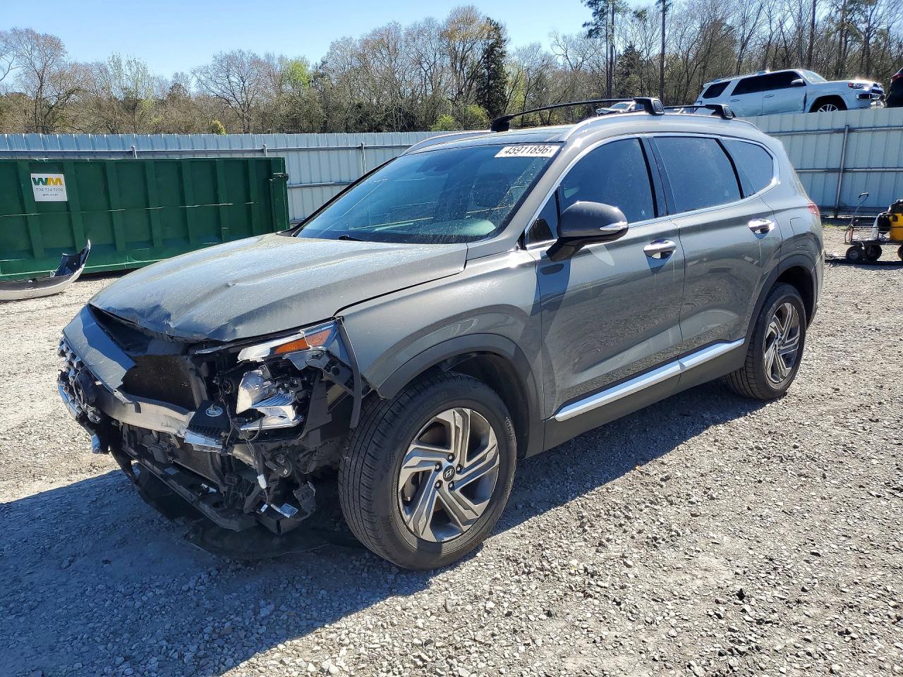 Salvage Hyundai SANTA FE Image