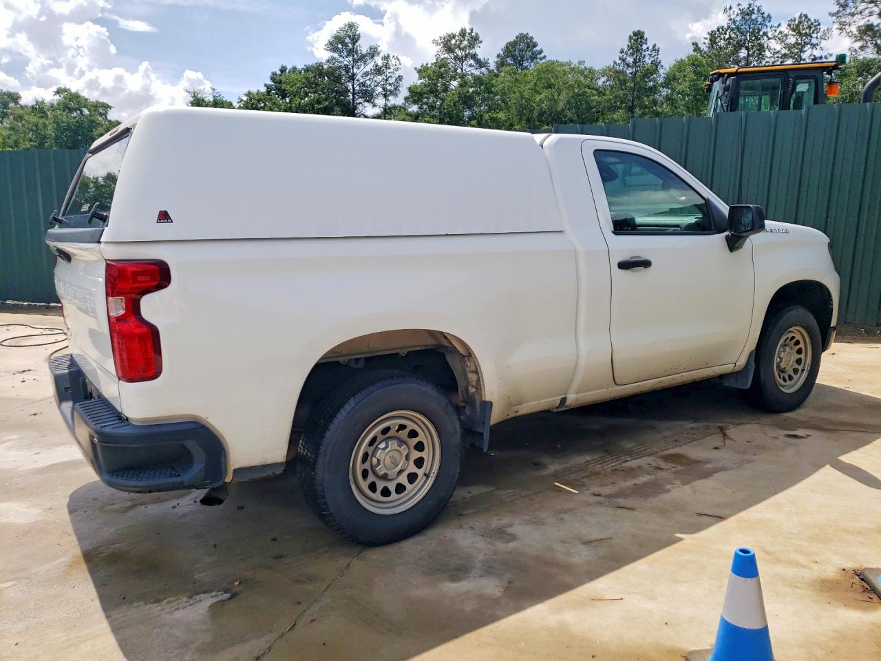 Chevrolet Silverado C1500