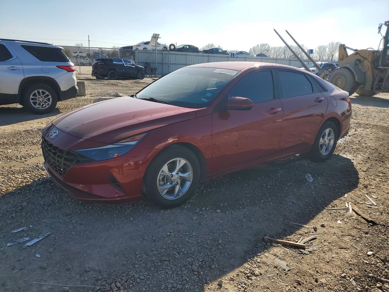 Salvage Hyundai ELANTRA Image