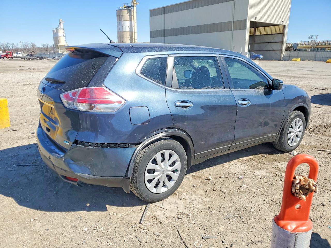 Nissan Rogue S