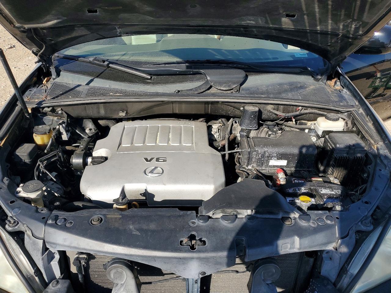 Lexus RX Base