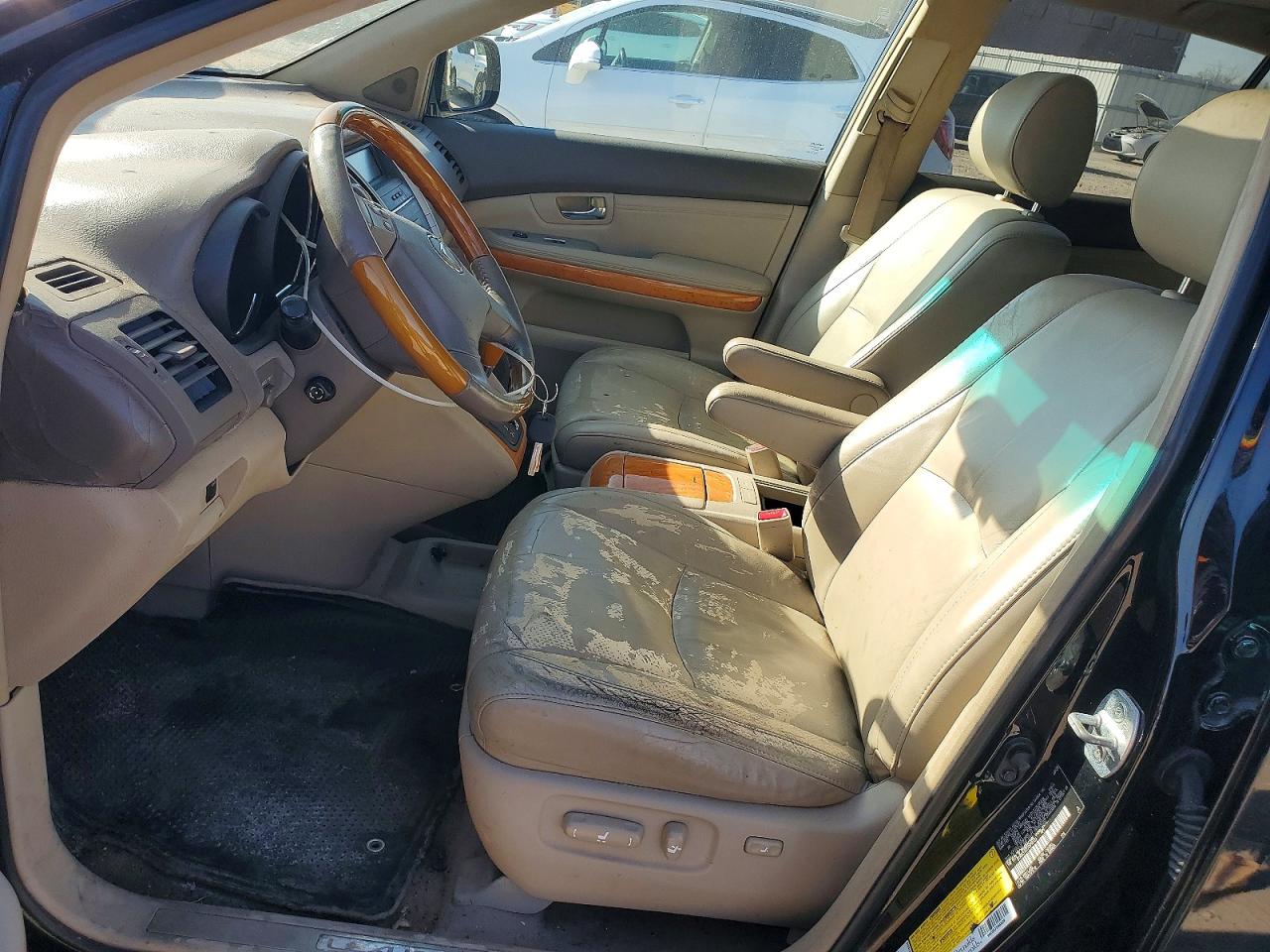 Lexus RX Base