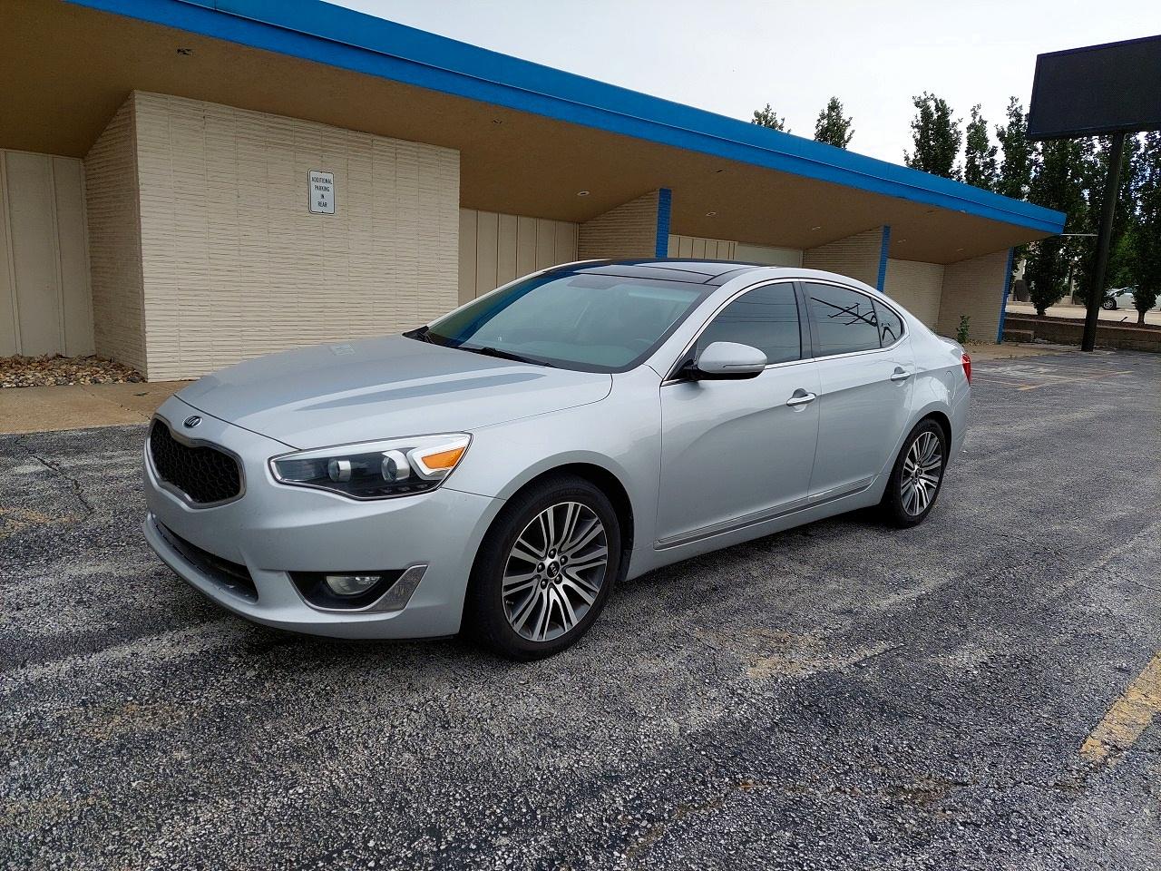 Kia Cadenza Luxury